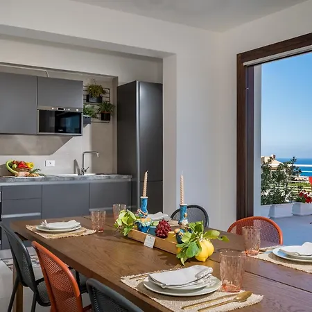 Maria Con Piscina E Vista Mare 12 Posti Letto וילה קאסטלמארה דל גולפו