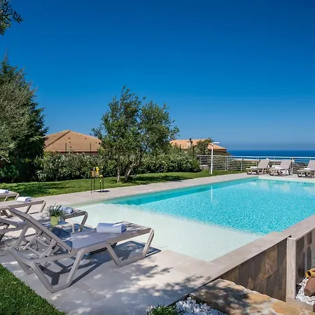 Maria Con Piscina E Vista Mare 12 Posti Letto וילה