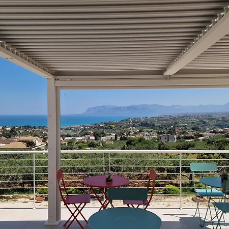 Maria Con Piscina E Vista Mare 12 Posti Letto